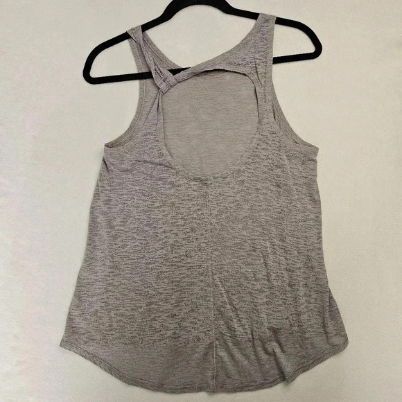 lululemon breeze through tank - Picture 13 of 13